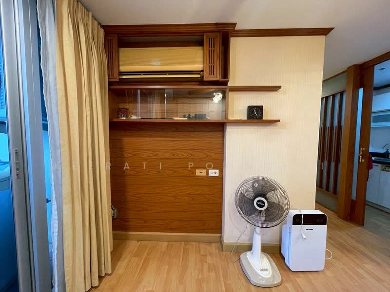 The Master Sathorn Executive, Bangkok, 79/1 Krung Thon Buri Road, Khlong Ton Sai, Khlong San, Bangkok, 2 Bedrooms, 57 sqm, Condo For Rent, by Keerati Poonchai, 500449203 - DDproperty.com