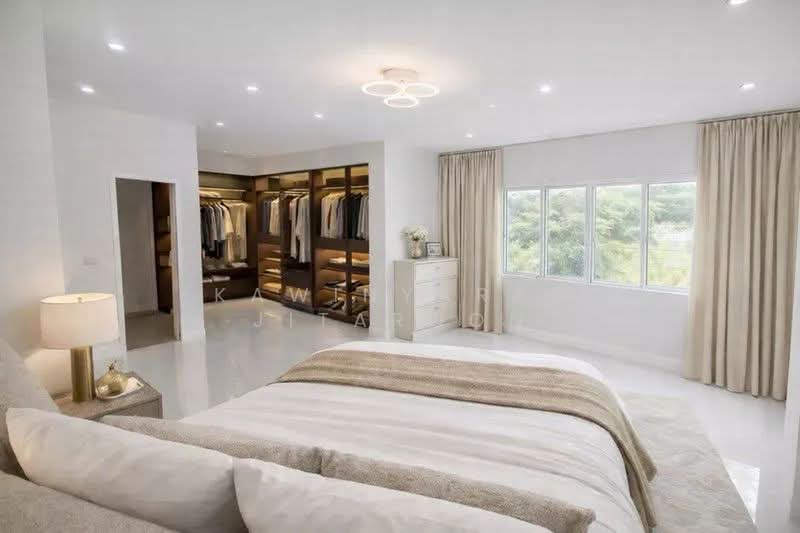 New house, 4 bedrooms, 3 floors, 2 parking spaces, Phatthanakan 65, Bangkok, พัฒนาการ, Prawet, Bangkok, 4 Bedrooms, 278 sqm, Single Detached House For Sale, by Kawinyarat Jitaroon, 500449214 - DDproperty.com