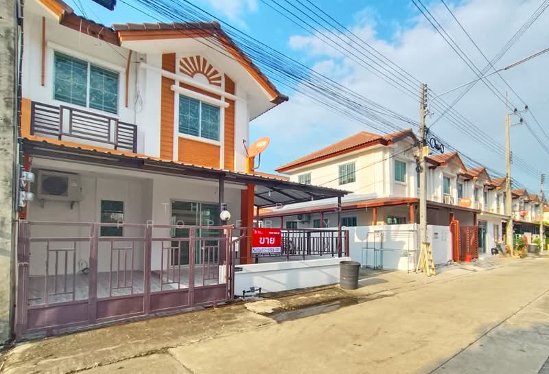Pruksa Ville 10 Petchkasem-Phutthamonthon Sai 4 : พฤกษาวิลล์ 10 เพชรเกษม-พุทธมณฑลสาย 4, นครปฐม, ซอยกระทุ่มล้ม 19 ถนนพุทธมณฑล สาย 4, กระทุ่มล้ม, สามพราน, นครปฐม, 94 ตร.ม., ทาวน์เฮ้าส์ ขาย, โดย The Best Property นุต, 500449225 - DDproperty.com