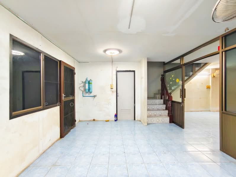ทาวน์เฮ้าส์บ้านโป่ง ราชบุรี, Ratchaburi, Pak Raet, Ban Pong, Ratchaburi, 2 Bedrooms, 100 sqm, Townhouse For Sale, by The Best Property โอ็ต, 500449235 - DDproperty.com