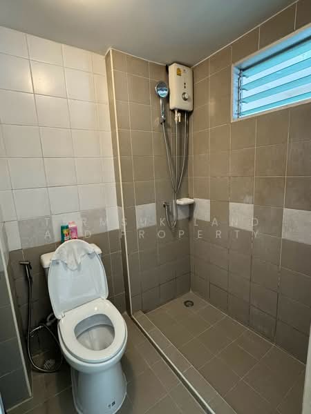Lumpini Condo Town Bodindecha Ramkhamhaeng, Bangkok, Soi Ramkhamhaeng 43/1, Phlapphla, Wang Thonglang, Bangkok, 1 Bedroom, 25 sqm, Condo For Sale, by Termsuk land and property, 500449247 - DDproperty.com