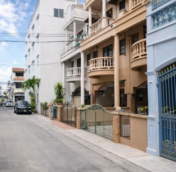 ไม่พบโครงการ, Bangkok, สาธุประดิษฐ์ 45-53, Bang Pong Pang, Yan Nawa, Bangkok, 6 Bedrooms, 250 sqm, Townhouse For Rent, by ณัฐพงศ์ สุนทรอรุณ, 500449273 - DDproperty.com