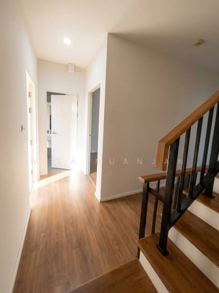 Baan Klang Muang Rama 9-Krungthep Kreetha, Bangkok, Soi Kanchanaphisek 23, Saphan Sung, Bangkok, 3 Bedrooms, 152 sqm, Townhouse For Sale, by Wisa Nuanjan, 500449328 - DDproperty.com