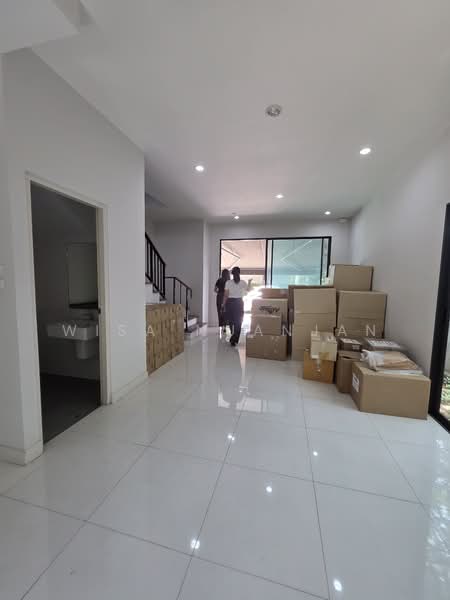 Baan Klang Muang Rama 9-Krungthep Kreetha, Bangkok, Soi Kanchanaphisek 23, Saphan Sung, Bangkok, 3 Bedrooms, 152 sqm, Townhouse For Sale, by Wisa Nuanjan, 500449328 - DDproperty.com