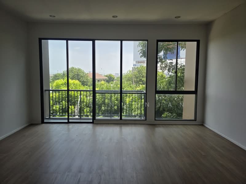 Baan Klang Muang Rama 9-Krungthep Kreetha, Bangkok, Soi Kanchanaphisek 23, Saphan Sung, Bangkok, 3 Bedrooms, 152 sqm, Townhouse For Sale, by Wisa Nuanjan, 500449328 - DDproperty.com