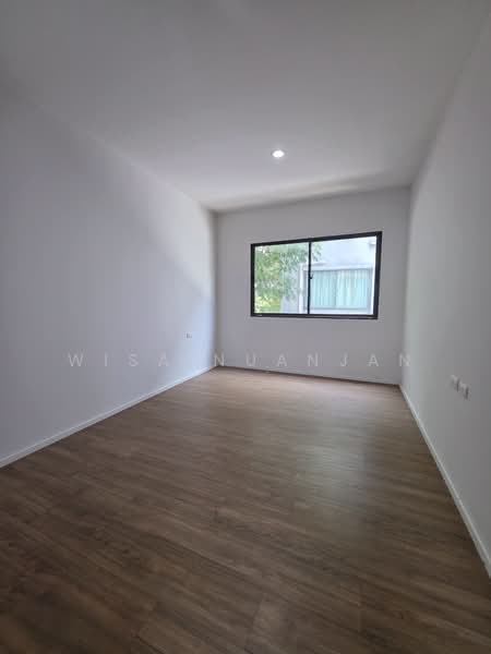 Baan Klang Muang Rama 9-Krungthep Kreetha, Bangkok, Soi Kanchanaphisek 23, Saphan Sung, Bangkok, 3 Bedrooms, 152 sqm, Townhouse For Sale, by Wisa Nuanjan, 500449328 - DDproperty.com