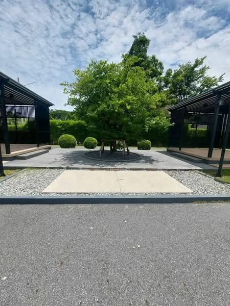 ให้เช่าบ้านแฝด ธรรมชาติมาก ม.ริมเขา บางพระ ศรีราชา, Chon Buri (Pattaya), Bang Phra, Si Racha, Chon Buri (Pattaya), 3 Bedrooms, 120 sqm, Semi-Detached House (Twin House) For Rent, by Dusit Saengfa, 500449330 - DDproperty.com