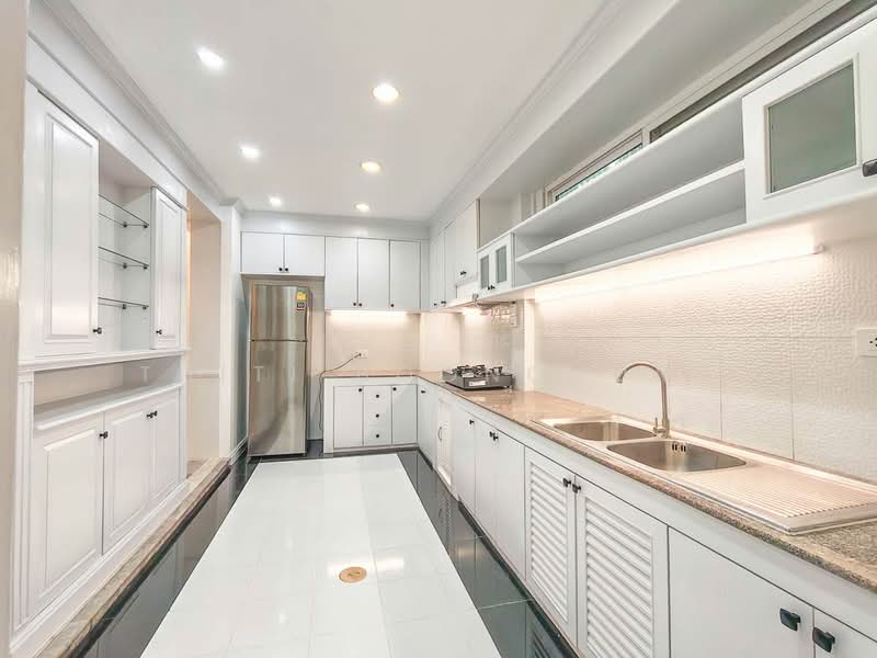 Detached House, 6 Bedroom, Sathu Pradit Road, Bangkok, Bang Pong Pang, Yan Nawa, Bangkok, 6 Bedrooms, 400 sqm, Single Detached House For Rent, by Thiti Boonchurn, 500449335 - DDproperty.com