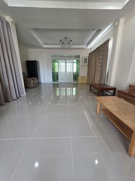 ขายบ้านเหลังใหญ่ใกล้เชฟวันใกล้เมืองทำเลดีเดินทางสะดวกกำลังมองหาบ้านหลังใหญ่สำหรับครอบครัวพักอาศัย, Nakhon Ratchasima, Nai Muang, Muang Nakhon Ratchasima, Nakhon Ratchasima, 4 Bedrooms, 225 sqm, Single Detached House For Sale, by พลิศภัสร์ โชคธนวีระกานต์, 500449338 - DDproperty.com
