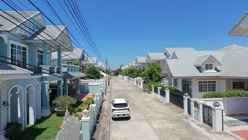 ขายบ้านเหลังใหญ่ใกล้เชฟวันใกล้เมืองทำเลดีเดินทางสะดวกกำลังมองหาบ้านหลังใหญ่สำหรับครอบครัวพักอาศัย, Nakhon Ratchasima, Nai Muang, Muang Nakhon Ratchasima, Nakhon Ratchasima, 4 Bedrooms, 225 sqm, Single Detached House For Sale, by พลิศภัสร์ โชคธนวีระกานต์, 500449338 - DDproperty.com