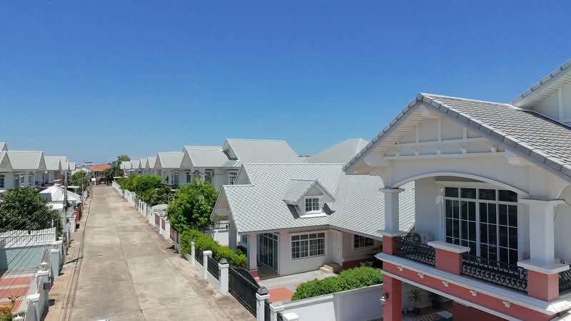 ขายบ้านเหลังใหญ่ใกล้เชฟวันใกล้เมืองทำเลดีเดินทางสะดวกกำลังมองหาบ้านหลังใหญ่สำหรับครอบครัวพักอาศัย, นครราชสีมา, ในเมือง, เมืองนครราชสีมา, นครราชสีมา, 225 ตร.ม., บ้านเดี่ยว ขาย, โดย พลิศภัสร์ โชคธนวีระกานต์, 500449338 - DDproperty.com