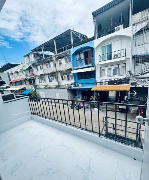 เช่า อาคารพาณิชย์ 3 ชั้น ซ.วชิรธรรมสาธิต28(ซ.อดมสุข25)ใกล้ BTS บางจาก, Bangkok, Bang Na Nuea, Bang Na, Bangkok, , 60 sqm, Shophouse For Rent, by Airada Parasarn, 500449346 - DDproperty.com