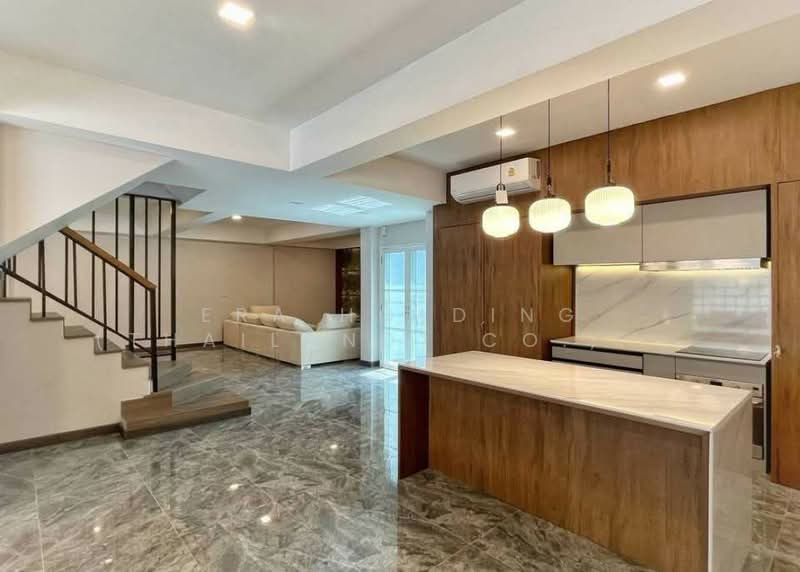 ให้เช่า บ้านเดี่ยว 5 ชั้น ซอยทองหล่อ 25, Bangkok, Khlong Tan Nua, Watthana, Bangkok, 5 Bedrooms, 600 sqm, Single Detached House For Rent, by ERA Holding (Thailand) Co., Ltd., 500449347 - DDproperty.com