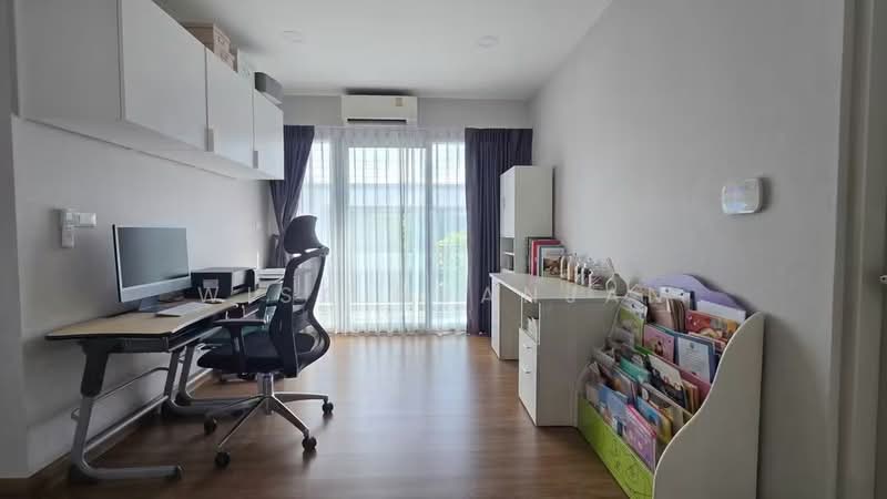 Centro Ramindra-Chatuchot, Bangkok, 4 Kanchanaphisek Road, O-Ngoen, Sai Mai, Bangkok, 4 Bedrooms, 260 sqm, Single Detached House For Sale, by Wisa Nuanjan, 500449366 - DDproperty.com