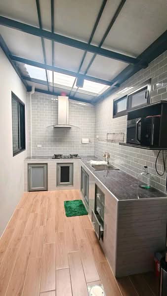 New York Rangsit Klong 4 : นิวยอร์ก รังสิต คลอง 4, ปทุมธานี, บึงยี่โถ, ธัญบุรี, ปทุมธานี, 130 ตร.ม., ทาวน์เฮ้าส์ ให้เช่า, โดย Airada Parasarn, 500449382 - DDproperty.com