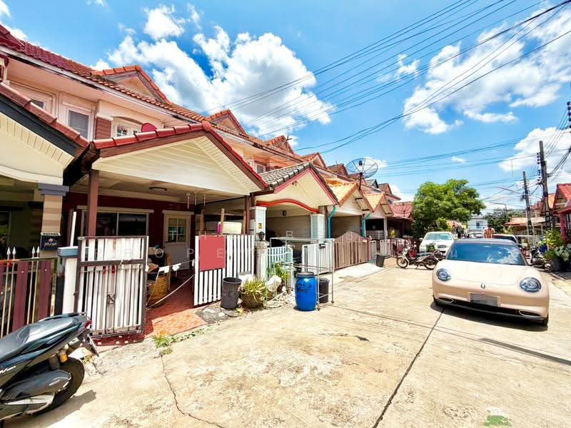 Baan Muang Pracha Hathairat 37, Bangkok, Hathairat Road, Sam Wa Tawan Tok, Khlong Sam Wa, Bangkok, 2 Bedrooms, 150 sqm, Townhouse For Sale, by The Best Property แอน, 500449383 - DDproperty.com