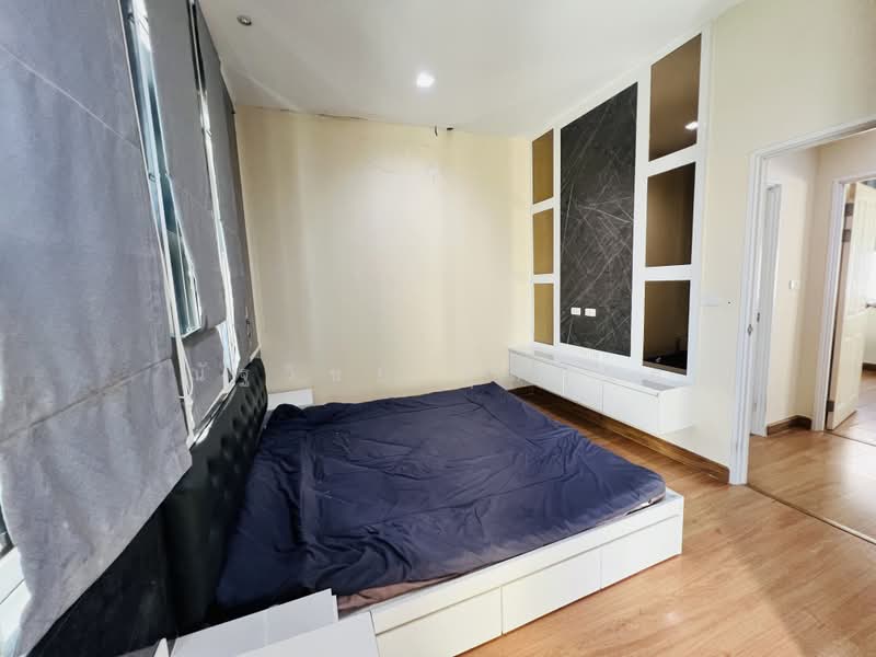 Golden Town 2 Onnut-Ladkrabang, Bangkok, Soi Prachathorn, Lat Krabang, Bangkok, 3 Bedrooms, 117 sqm, Townhouse For Sale, by ณัฐวิชย์ จุลพันธ์, 500449389 - DDproperty.com