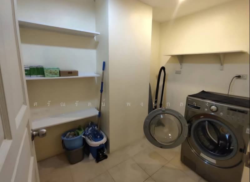 Silom Condominium, Bangkok, Silom, Bang Rak, Bangkok, 2 Bedrooms, 144 sqm, Condo For Rent, by Saranrat Pongklang, 500449396 - DDproperty.com