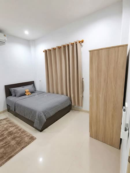ให้เช่าบ้านแฝด ม.เอสพี วิลเลจ ปลวดแดง ระยอง, ระยอง, ปลวกแดง, ระยอง, 85 ตร.ม., บ้านแฝด ให้เช่า, โดย ดุสิต แสงฟ้า, 500449556 - DDproperty.com