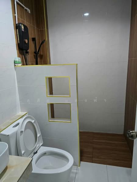 ให้เช่าบ้านแฝด ม.เอสพี วิลเลจ ปลวดแดง ระยอง, Rayong, Pluak Daeng, Rayong, 3 Bedrooms, 85 sqm, Semi-Detached House (Twin House) For Rent, by Dusit Saengfa, 500449556 - DDproperty.com