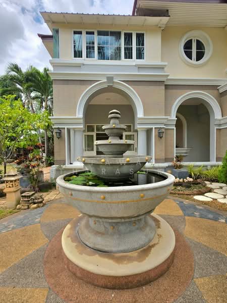 เมืองนครราชสีมา, Nakhon Ratchasima, Pru Yai, Muang Nakhon Ratchasima, Nakhon Ratchasima, 5 Bedrooms, 300 sqm, Single Detached House For Sale, by Nipawan Thurasuk, 500449565 - DDproperty.com