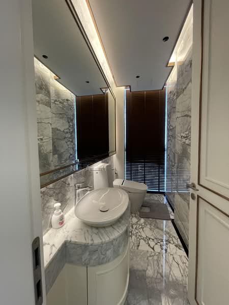 The Esse at Singha Complex, Bangkok, 1788 New Petchaburi Rd, Khlongtoei Nua, Watthana, Bangkok, 3 Bedrooms, 245 sqm, Condo For Sale, by Nami E., 500449568 - DDproperty.com