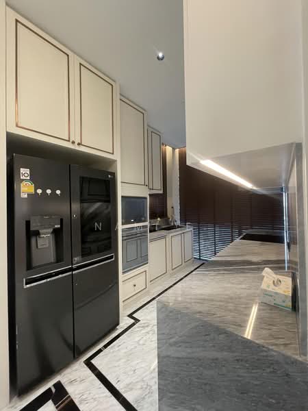 The Esse at Singha Complex, Bangkok, 1788 New Petchaburi Rd, Khlongtoei Nua, Watthana, Bangkok, 3 Bedrooms, 245 sqm, Condo For Sale, by Nami E., 500449568 - DDproperty.com