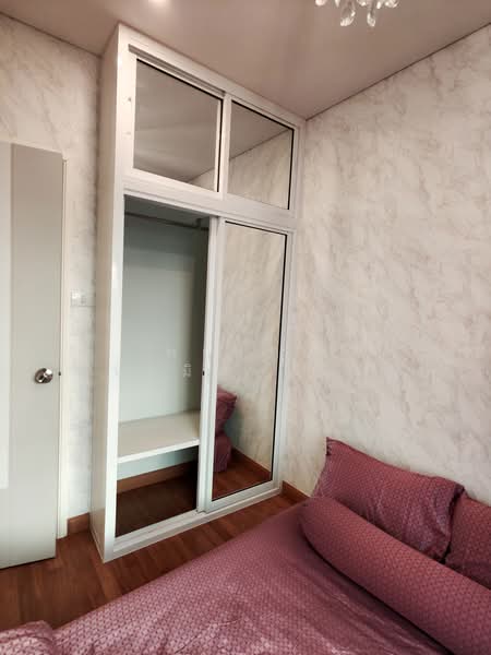 Lumpini Place Ratchada-Sathu, Bangkok, 501 3 Sathu Pradit 27 Alley, Chong Nonsi, Yan Nawa, Bangkok, 2 Bedrooms, 36 sqm, Condo For Sale, by พเนตร มหามิตรานนท์, 500449571 - DDproperty.com