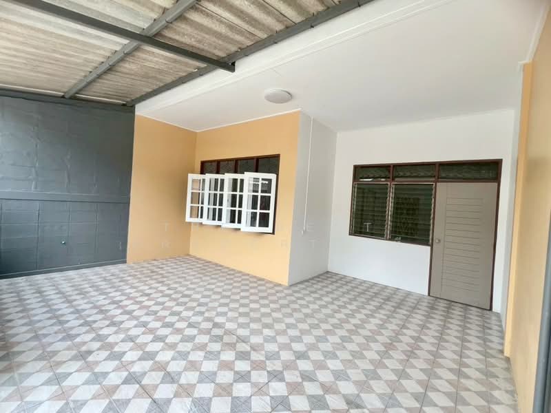 ทาวน์เฮ้าส์บ้านสวน ชลบุรี, Chon Buri (Pattaya), Ban Suan, Muang Chon Buri, Chon Buri (Pattaya), 2 Bedrooms, 100 sqm, Townhouse For Sale, by The Best Property ที, 500449574 - DDproperty.com