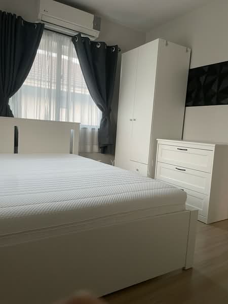 Kanasiri Wongwaen Lumlukka, Pathum Thani, Kanchanaphisek Ring, Bung Kham Proi, Lam Luk Ka, Pathum Thani, 5 Bedrooms, 230 sqm, Single Detached House For Rent, by Forty-Six Real Estate Group, 500449585 - DDproperty.com