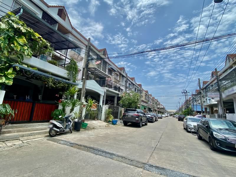 รัชดาสวนธน ประชาอุทิศ71, Bangkok, Thung Khru, Bangkok, 4 Bedrooms, 100 sqm, Townhouse For Sale, by The Best Property อัง, 500449642 - DDproperty.com