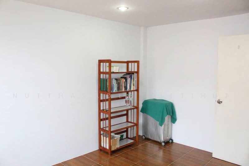 Thonglor Place, Thonglor 25, Bangkok, สุขุมวิท 55, Khlong Tan Nua, Watthana, Bangkok, 4 Bedrooms, 300 sqm, Townhouse For Sale, by Nutthavadee Kittihut, 500449649 - DDproperty.com
