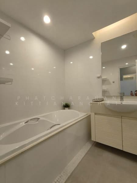 Siri Residence, Bangkok, 21 Soi Sukhumvit 24, Khong Tan, Khlong Toei, Bangkok, 2 Bedrooms, 94 sqm, Condo For Rent, by PK PRIME ESTATE Co., Ltd., 500449661 - DDproperty.com