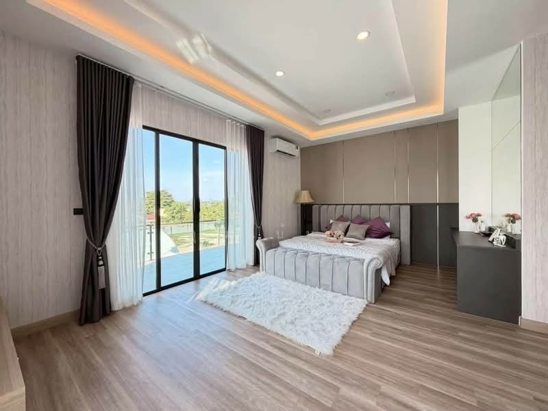 ขายบ้านพูลวิลล่า 2 ชั้น Modern Living พัทยา 4 ห้องนอน พร้อมสระว่ายน้ำส่วนตัว ทำเลทุ่งกลม-ตาลหมัน, chon-buri, Nong Pru, Bang Lamung (Pattaya), Chon Buri (Pattaya), 4 Bedrooms, 360 sqm, Single Detached House For Sale, by คุณเบ้นซ์, 500449663 - DDproperty.com