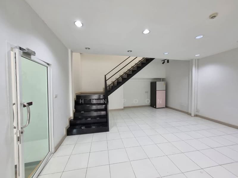 For Rent: Warehouse with 2-Storey Office | Ramkhamhaeng (SPSSR330), Bangkok, ซ. รามคำแหง 4, Suan Luang, Bangkok, , 440 sqm, Warehouse/Factory For Rent, by Khun Poon, 500449682 - DDproperty.com