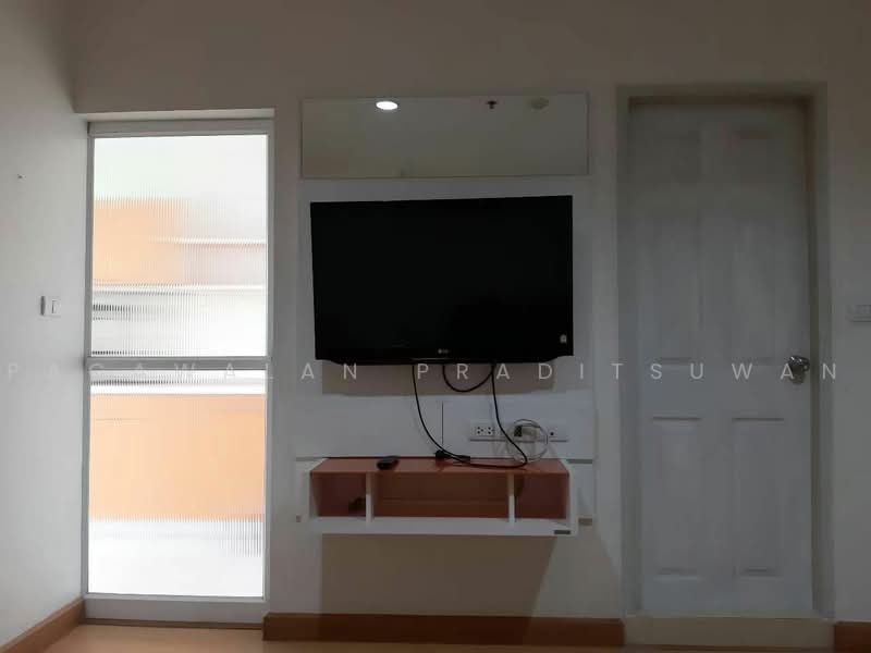 Life @ Ratchada-Huai Khwang, Bangkok, 189 Pracharatbamphen Road, Huai Khwang, Bangkok, 1 Bedroom, 41 sqm, Condo For Rent, by Pacawalan Praditsuwan, 500449700 - DDproperty.com