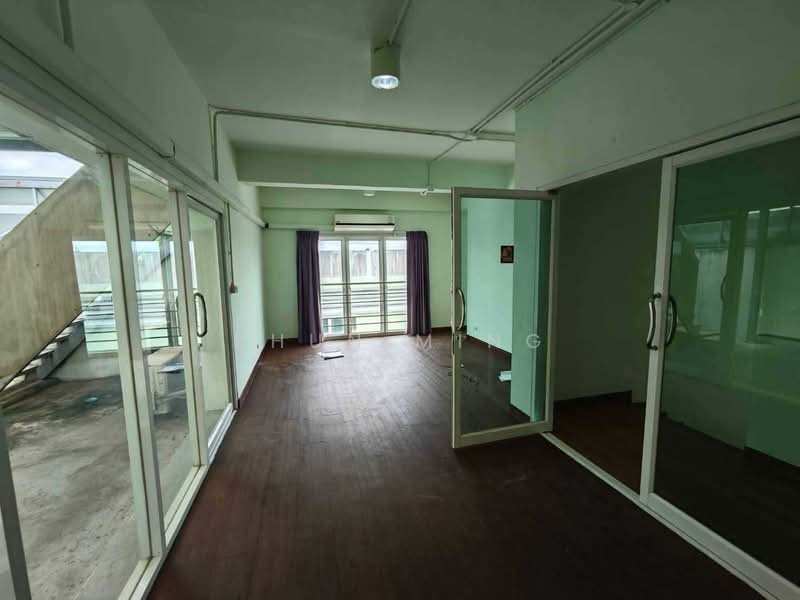 ให้เช่า อาคารสำนักงาน 4.5 ชั้น ทำเลอ่อนนุช – ศรีนครินทร์ (SPSSR333), กรุงเทพ, ศรีนครินทร์ 38, หนองบอน, ประเวศ, กรุงเทพ, 484 ตร.ม., ตึกแถว-อาคารพาณิชย์ ให้เช่า, โดย Khun Ming, 500449723 - DDproperty.com