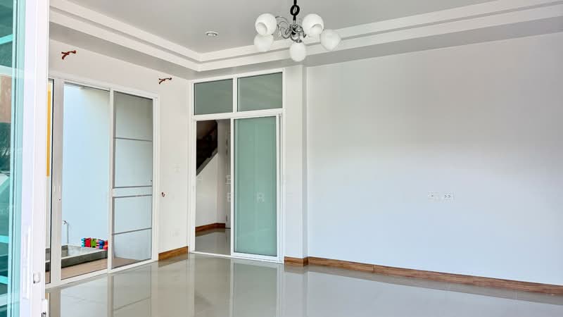 บ้านเดี่ยวสันทราย เชียงใหม่, Chiang Mai, San Sai Luang, San Sai, Chiang Mai, 4 Bedrooms, 240 sqm, Single Detached House For Sale, by The Best Property บอย, 500449731 - DDproperty.com