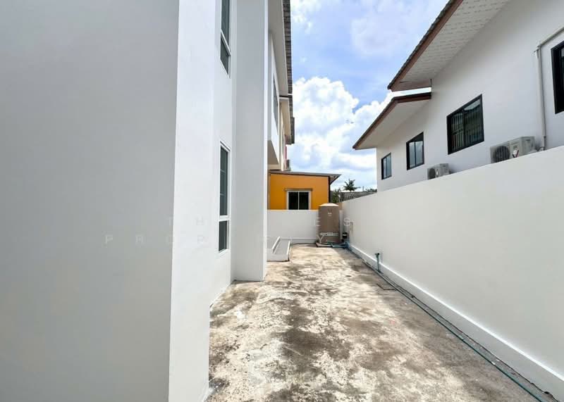 บ้านเดี่ยวสันทราย เชียงใหม่, Chiang Mai, San Sai Luang, San Sai, Chiang Mai, 4 Bedrooms, 240 sqm, Single Detached House For Sale, by The Best Property บอย, 500449731 - DDproperty.com