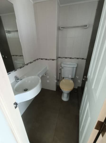 Lumpini Ville Ramkhamhaeng 26, Bangkok, Soi Ramkamhang 26, Huamark Road, Hua Mak, Bang Kapi, Bangkok, 1 Bedroom, 32 sqm, Condo For Sale, by Bangkok Commercial Asset Management Com, 500449738 - DDproperty.com