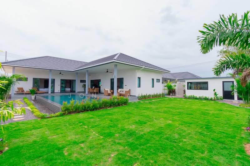 Kiri Valley, Prachuap Khiri Khan, Hua Hin, Prachuap Khiri Khan, 3 Bedrooms, 240 sqm, Villa For Sale, by Jon Martin, 500449742 - DDproperty.com