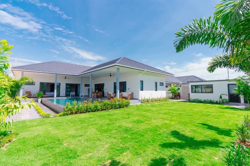 Kiri Valley, Prachuap Khiri Khan, Hua Hin, Prachuap Khiri Khan, 3 Bedrooms, 240 sqm, Villa For Sale, by Jon Martin, 500449742 - DDproperty.com