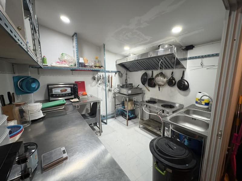 For Rent Shophouse 250 Sqm. BTS Phra kanong Sukhumvit Watthana PP-00478, Bangkok, Phra Kanong Nua, Watthana, Bangkok, , 250 sqm, Shophouse For Rent, by Konrarat Deesawat, 500449752 - DDproperty.com