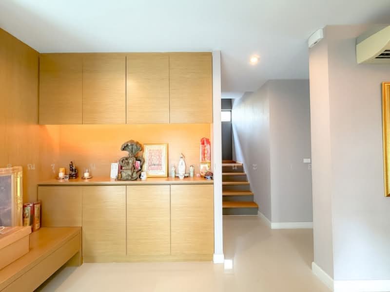 Nirvana Icon Wongwaen - Rama 9, Bangkok, Krungthep Kreetha Road, Saphan Sung, Bangkok, 4 Bedrooms, 250 sqm, Single Detached House For Sale, by คุณรุ่งนภา ศาสนะ (ออย), 500449759 - DDproperty.com