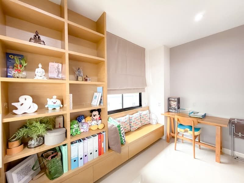 Nirvana Icon Wongwaen - Rama 9, Bangkok, Krungthep Kreetha Road, Saphan Sung, Bangkok, 4 Bedrooms, 250 sqm, Single Detached House For Sale, by คุณรุ่งนภา ศาสนะ (ออย), 500449759 - DDproperty.com