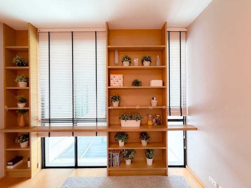Nirvana Icon Wongwaen - Rama 9, Bangkok, Krungthep Kreetha Road, Saphan Sung, Bangkok, 4 Bedrooms, 250 sqm, Single Detached House For Sale, by คุณรุ่งนภา ศาสนะ (ออย), 500449759 - DDproperty.com