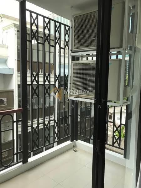 Na Vara Residence : ณ วรา เรสซิเดนส์, กรุงเทพ, 33/6 ซอย หลังสวน, ลุมพินี, ปทุมวัน, กรุงเทพ, 44 ตร.ม., คอนโด ขาย, โดย Neeranuch Somprasong, 500449802 - DDproperty.com