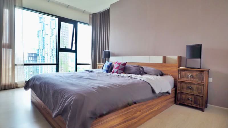 Rhythm Sukhumvit 36-38, Bangkok, 55 Soi Sukhumvit 36, Sukhumvit Road, Phra Kanong, Khlong Toei, Bangkok, 2 Bedrooms, 75 sqm, Condo For Rent, by Caveman Property, 500449852 - DDproperty.com