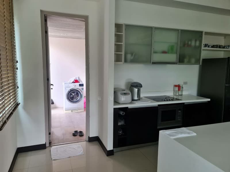 The Lofts Yennakart, Bangkok, 366 ์Soi Nang Linchi Yenakat Road, Chong Nonsi, Yan Nawa, Bangkok, 3 Bedrooms, 180 sqm, Condo For Sale, by แนน, 500449935 - DDproperty.com