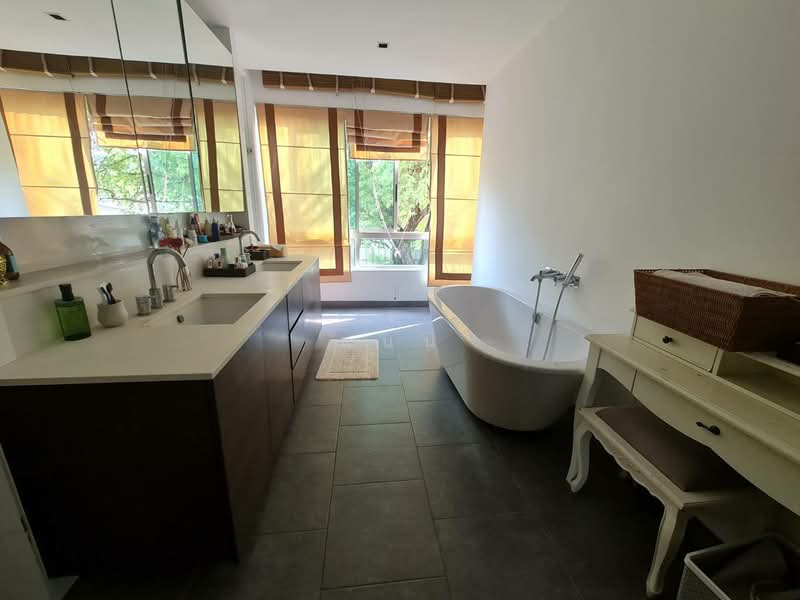 The Lofts Yennakart, Bangkok, 366 ์Soi Nang Linchi Yenakat Road, Chong Nonsi, Yan Nawa, Bangkok, 3 Bedrooms, 180 sqm, Condo For Sale, by แนน, 500449935 - DDproperty.com